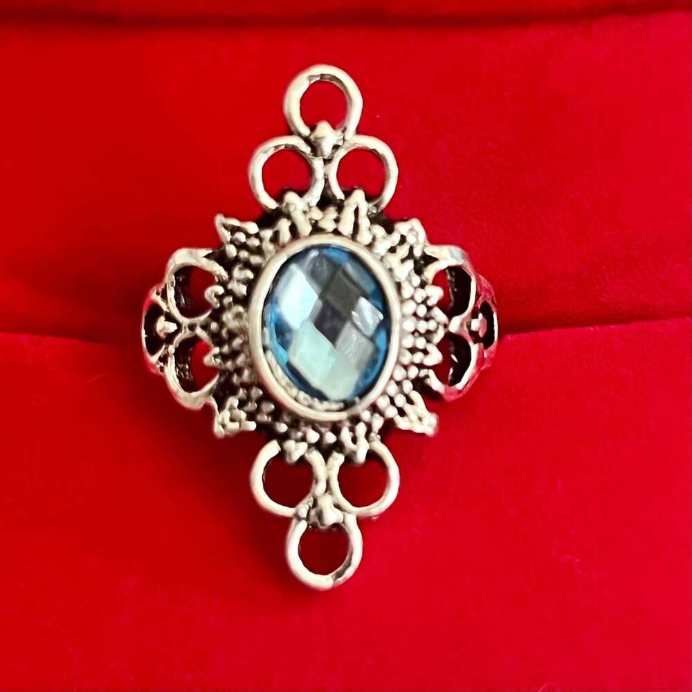 Vintage Boho Blue Crystal Ornate Silver Ring Size 6